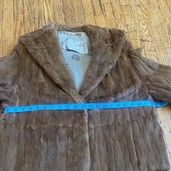 Fur Salon - Eatons of Canada mid length jacket - Picture 10 of 10